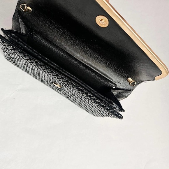 Vintage 80s Clutch - Picture 3 of 3